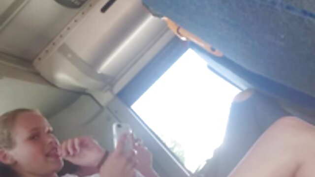 A Gina Valentina curou o marido e obrigou - eu quero filme de pornô ao vivo o a ver.