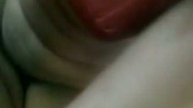 O pai aproveitou videos de pono ao vivo - se do Estado de sono da filha e fodeu-a numa cona.
