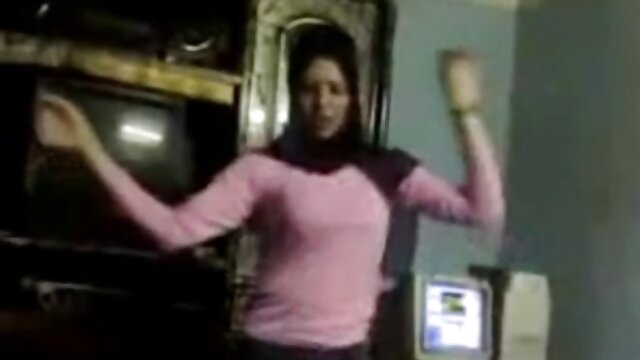 bonecas gordas também precisam de diversão! video porno gay ao vivo