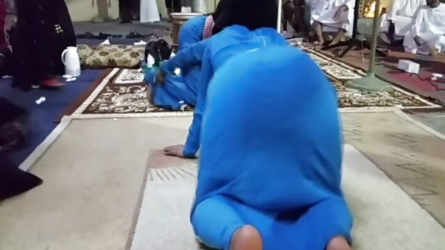 Leite videos ao vivo porno louro saliente Mamilos leitosos na webcam
