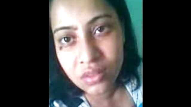 Ele encontra o gf em Sexo ver filme de pornô ao vivo a três com os pais.
