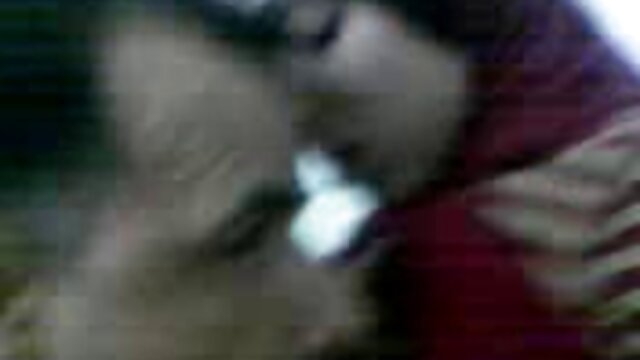 falso garanhão do centro de saúde apanhado ver videos de sexo ao vivo a dar à enfermeira um estojo interno.