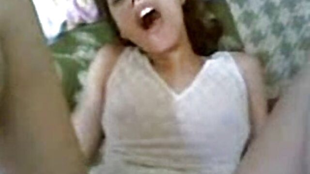 A neta meteu-se com o avô no Duche depois porno ao vivo amador do treino desportivo.